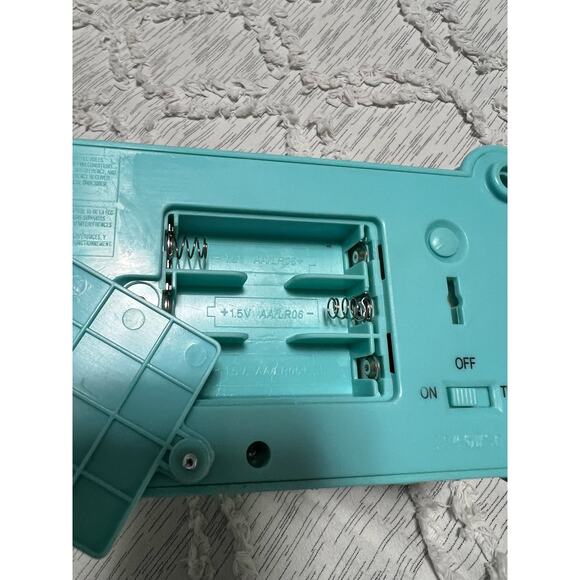 Disney Frozen “Do You Want to Build a Snowman” Musical Jewelry Box - Picture 9 of 10